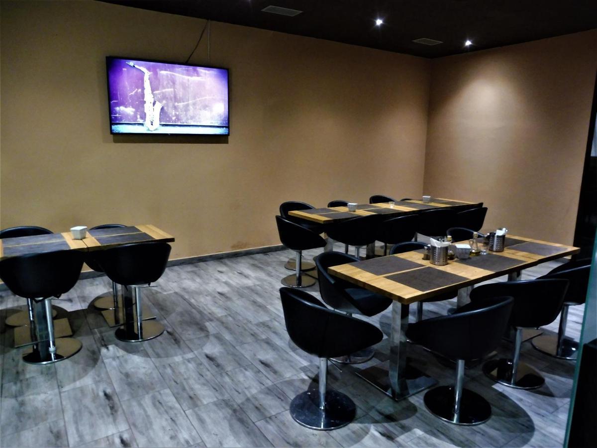 Hotel Joker Obrnice 外观 照片