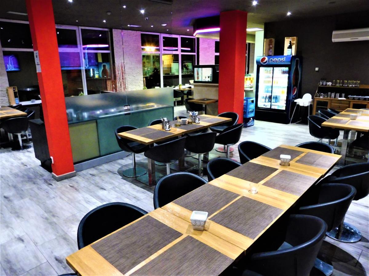 Hotel Joker Obrnice 外观 照片