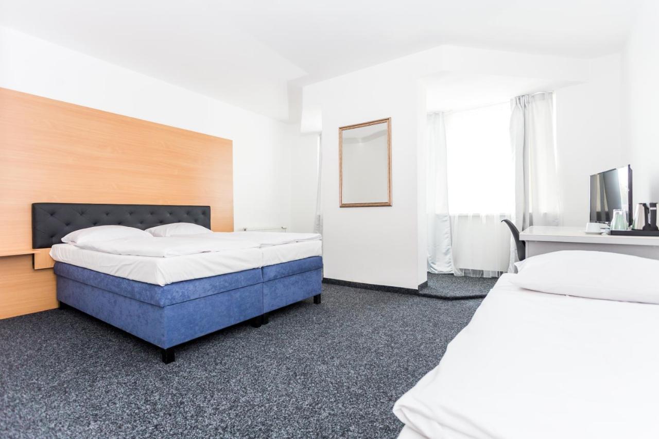 Hotel Joker Obrnice 外观 照片