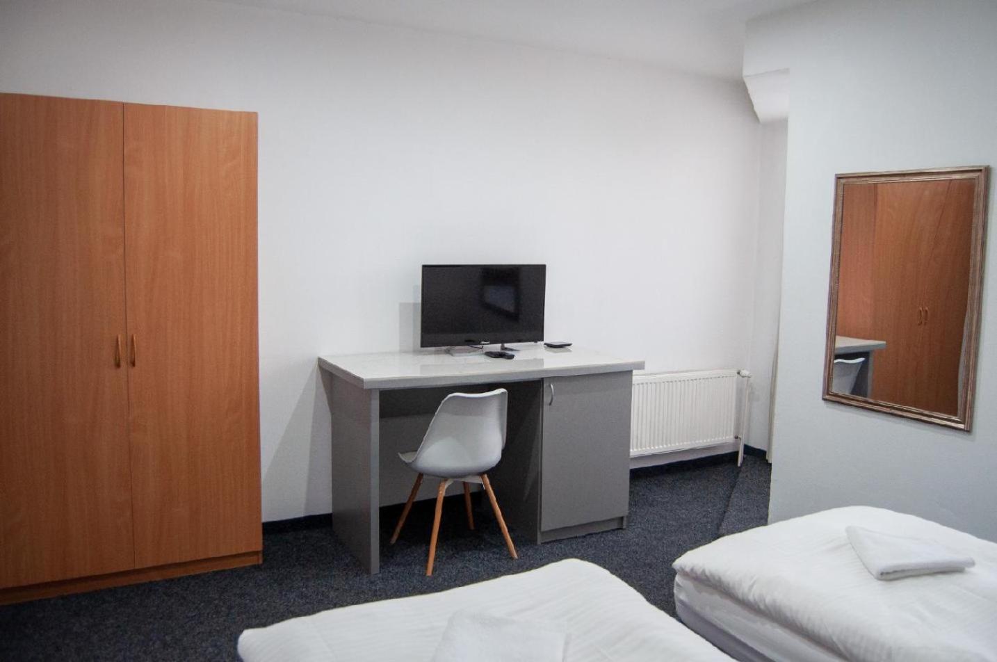 Hotel Joker Obrnice 外观 照片