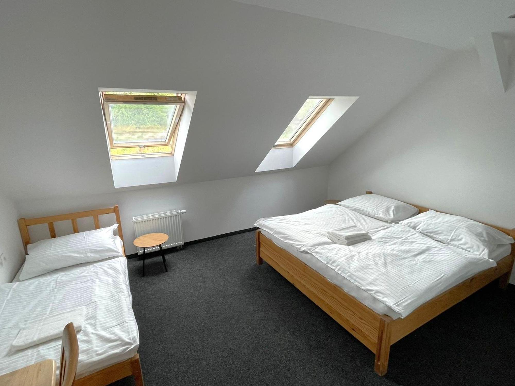 Hotel Joker Obrnice 外观 照片